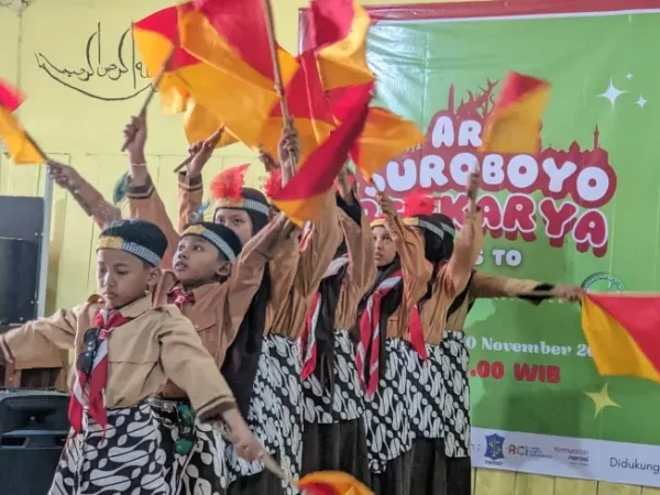 Momentum Hari Pahlawan, Berdayakan Potensi Anak Marginal melalui Aksi Berkarya